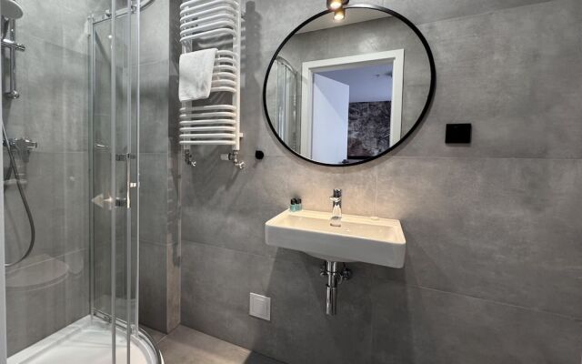 Cube House Aparthotel