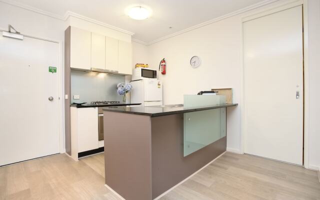 Bayviews Apartment