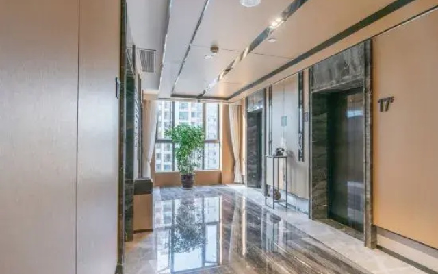 Atour Hotel Luzhou High-speed Railway Station Bubu High-entiandii