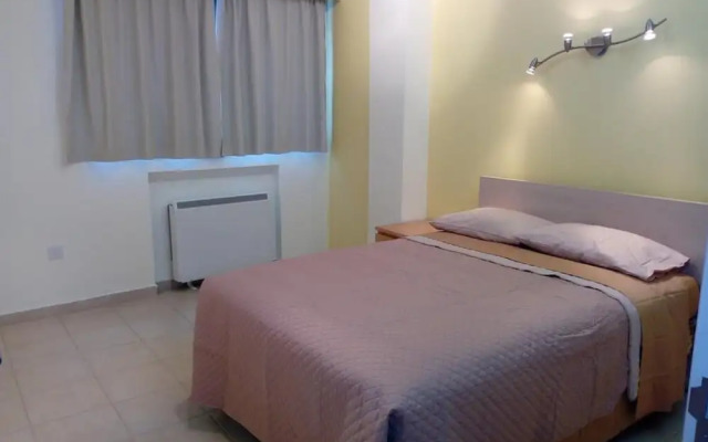 Lovely 4-bed Apartment in Nicosia Center