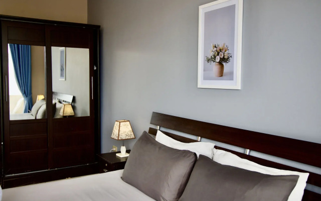 Golden Guesthouse