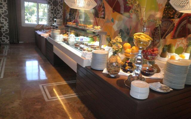 Elba Motril Beach & Business Resort