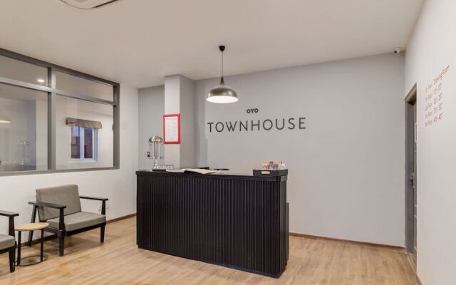 OYO Townhouse 93 Ramamurthy Nagar