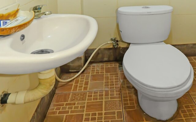 Oyo 92469 Hotel Sahabat