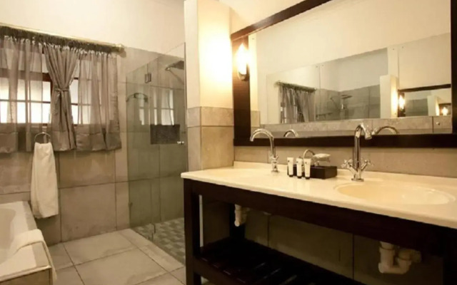 Kronenhoff Guest House