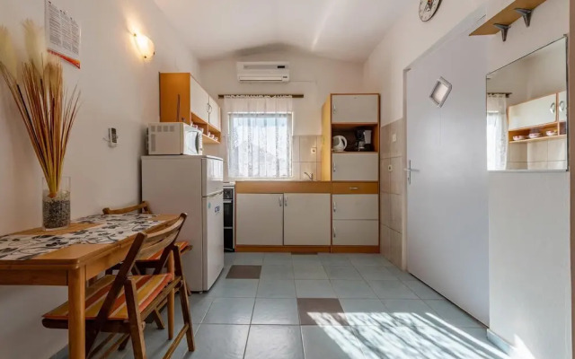 Awesome Apartment in Vir With Wifi and 2 Bedrooms