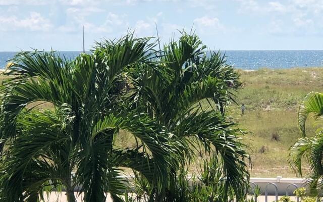 Beachside Resort Motel