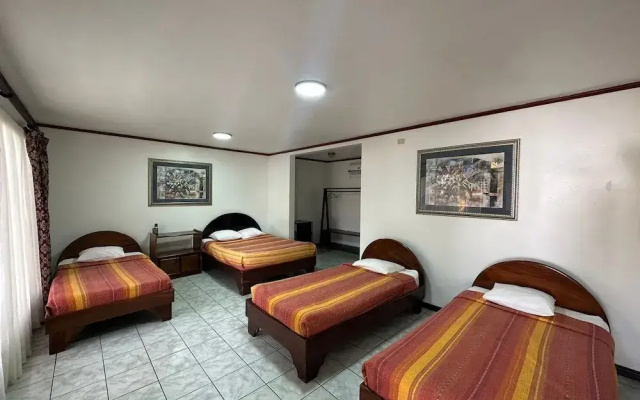 Brillasol Airport Hotel
