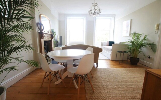 Elegant One Bedroom Home in the Heart of Clifton