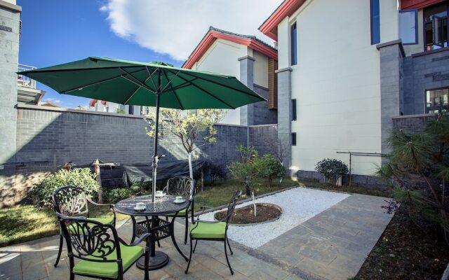 Snowy Sands Resort