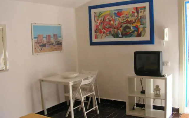 Appartamento In Villa Al Mare - Baia di Arcile