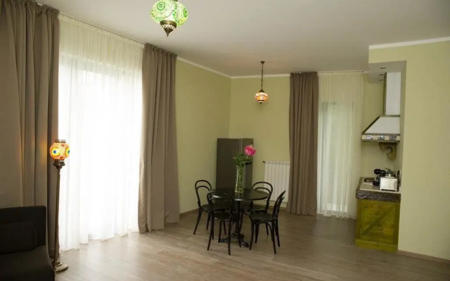 No12 Zichi Hotel