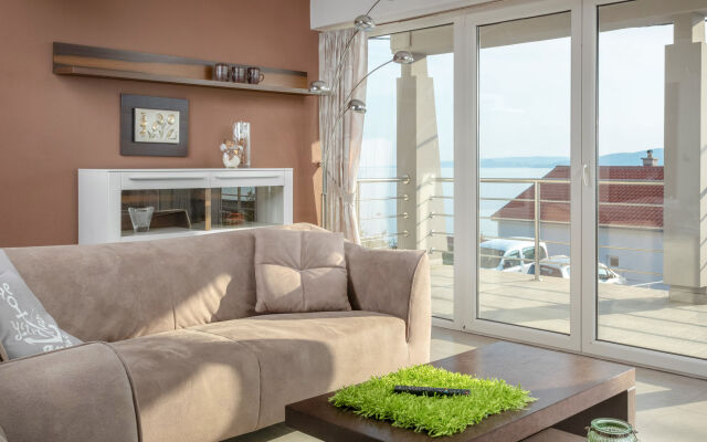 Three-Bedroom Holiday Home in Senj