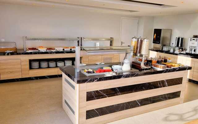 Sunny Bay Hotel