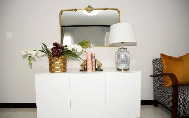 Vonzee apartment on Palmview Estate.