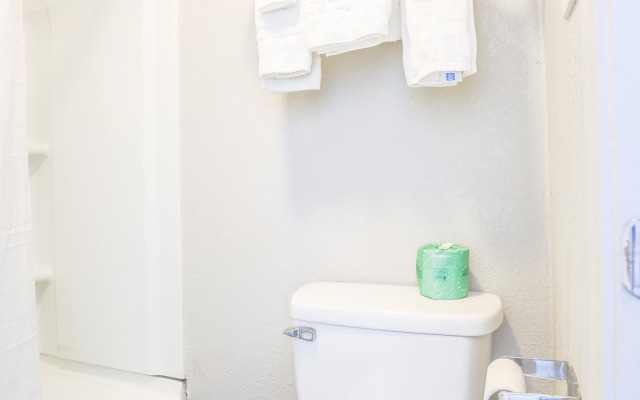 Cozy Garden Inn By OYO Hwy 40 Richmond