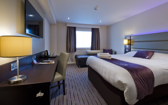 Premier Inn Cirencester
