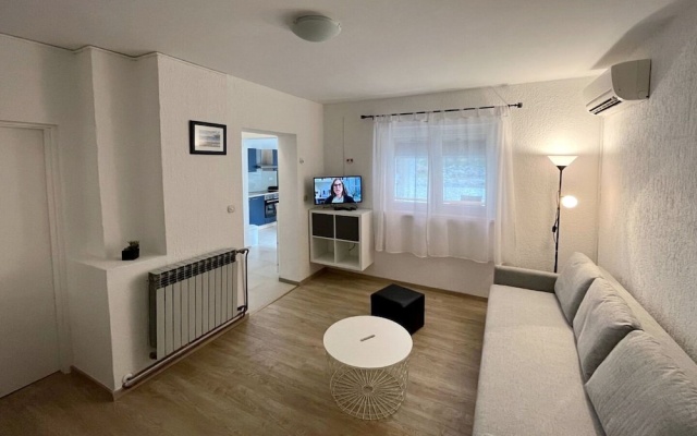 Apartment Matov