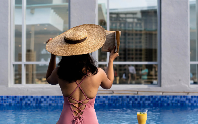 Bayfront Hotel Cebu - Capitol Site