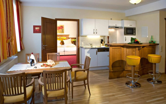 Cella Central Historic Boutique Hotel