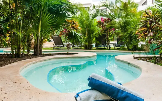 Mak Nuk Village Tulum II - Clothing Optional