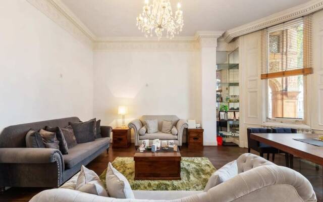 Stunning 2 Bed Apt, Sleeps 3 In Kensington