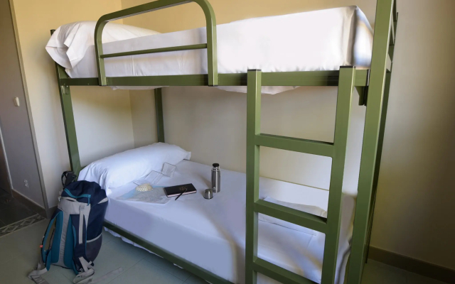 Hostel Monte Do Gozo
