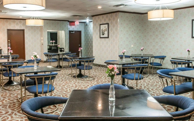 Quality Inn Terre Haute University Area