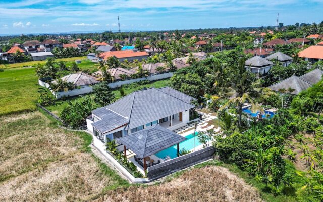 Marbella Villa by Betterplace