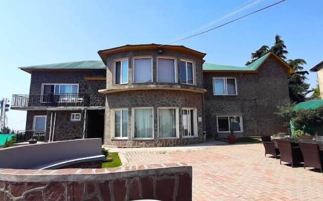 The Mont Calm Suites Murree
