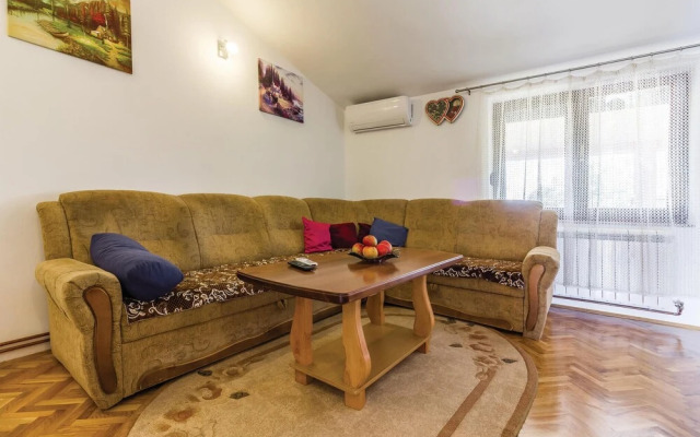 Awesome Home in Valtura With Wifi and 2 Bedrooms