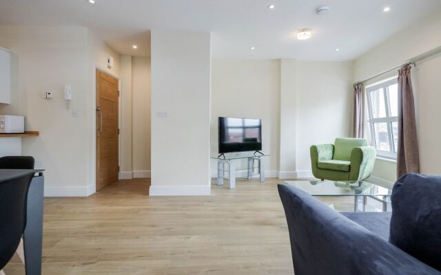 Luxury 2 Bedroom Apartments with Parking