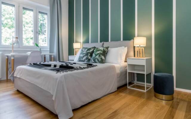 JOIVY Lotto Square Apartment