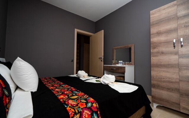 Esquire Hotel & Lounge