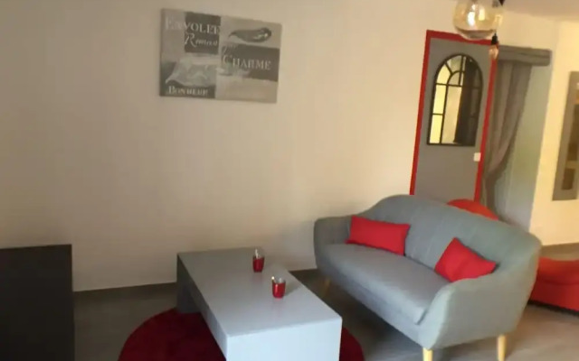 Domaine des 3 Chateaux - Suite Cupidon