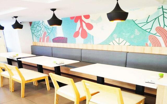 Hanting Hotel Yanji Aidan Road