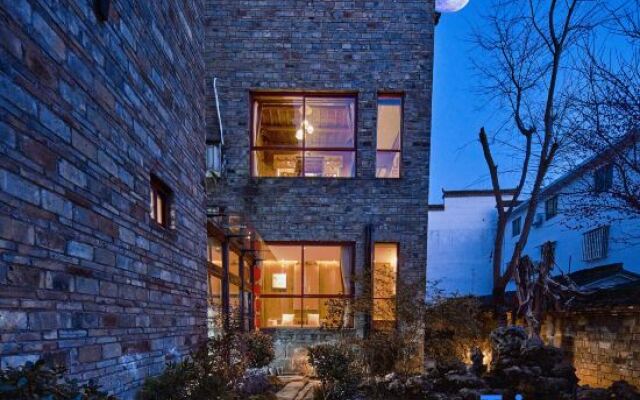 Wuhuatang Boutique Hostel