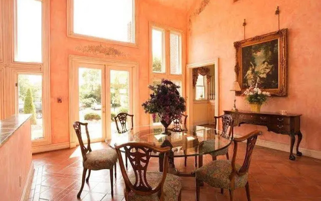 Church Point Manor