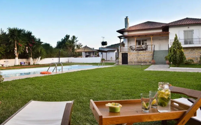 Villa John Dimeon With Private Pool