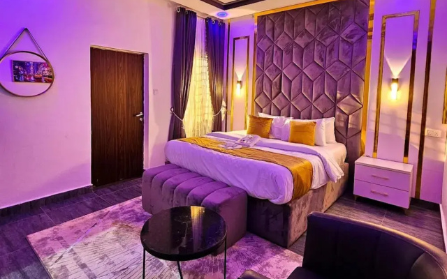2 Bed Apartment 1 - Stylish Benin City Retreat