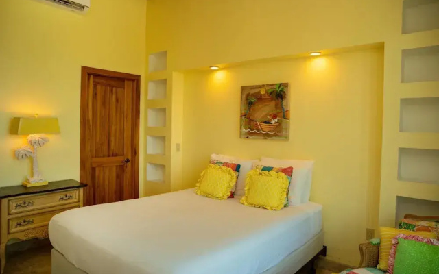 Large Oceanfront Villa With Pool Close to Village