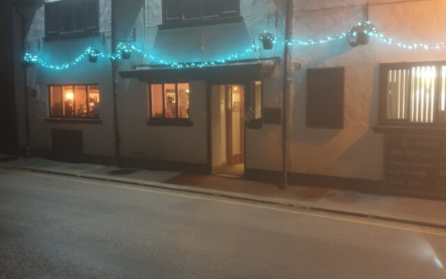Station Hotel