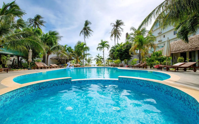 Sun & Sands Beach Hotel