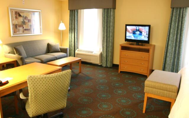 Hampton Inn & Suites Canton