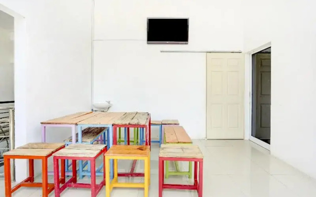 Homestay Bougenville by OYO Rooms
