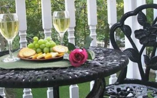 White Oak Manor Bed & Breakfast
