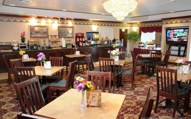 Country Inn & Suites by Radisson, Savannah Gateway, GA