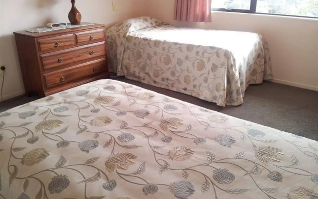 Crestwood Bed and Breakfast