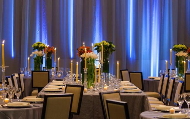Kimpton Hotel Palomar Phoenix Cityscape by IHG