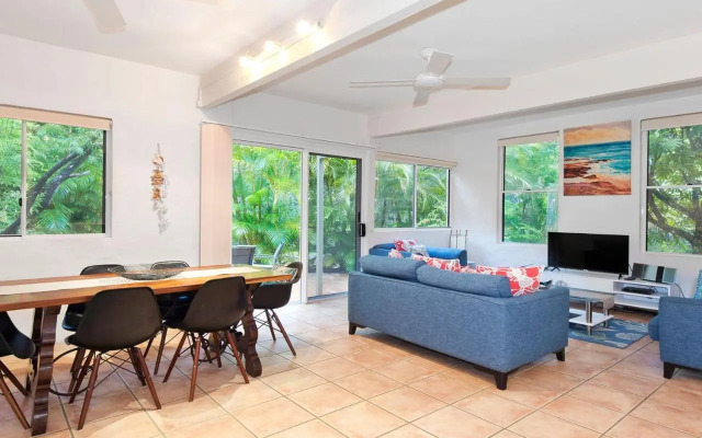 Little Cove Townhouse 12 Pandanus Street 14